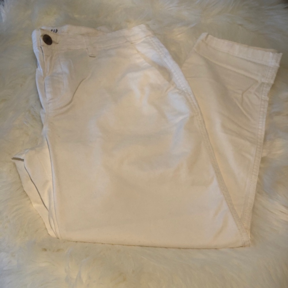 Gap Khaki